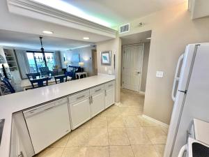 4135 Beachside One