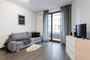 City Center Apartments - Metro 250m - Old Town - Private Underground Parking