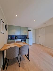 Comfortable Apartment Sleeps 4 Near Kristiansand City Center