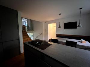 Moderne familienfreundliche Garten-Maisonette