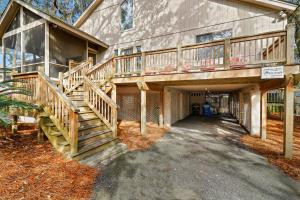 2nd Row Beach House Pet-Friendly