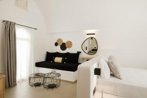 Commercio Suites Santorini