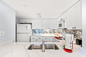 Ocean Creek Resort B4 - Oceanfront - Windy Hill