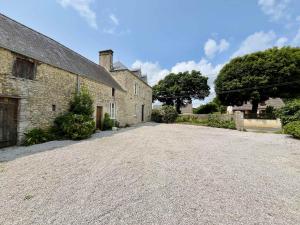Maisons de vacances Le Clos du Haut Gallion An authentic haven of peace : photos des chambres