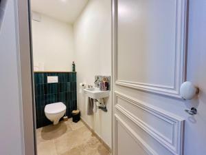 Maisons de vacances Le Clos du Haut Gallion An authentic haven of peace : photos des chambres