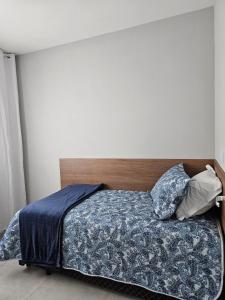 Apartamento inteiro, ar-condicionado e vaga de garagem