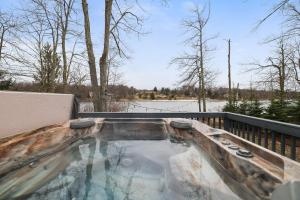Lakeside Escape Hot Tub Private Dock Ski