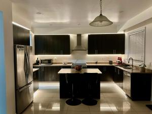 Beautiful Family Suites - Master Bedroom