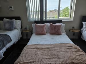 Room 5 Shared House in L7