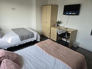 Room 5 Shared House in L7