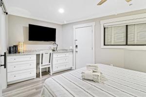 Seaside Villa with Ocean Peeks & Balcony Breezes