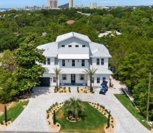 Island Oasis by Travel Life Vacations