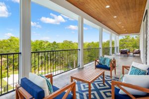 Island Oasis by Travel Life Vacations