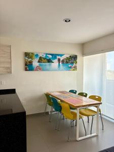 Departamento con BONITA VISTA , BALCÓN y ALBERCA !! en CERRITOS - 406 A -