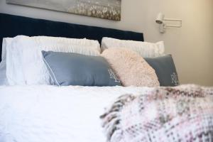 Luxury & Cozy Tourist Base