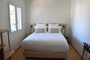 Hotels LOGIS Hotel Restaurant Le KALLISTE : photos des chambres