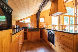Chalets Aux Sources - 14 personnes - sauna & jacuzzi : photos des chambres