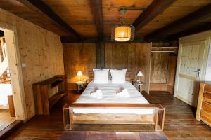 Chalets Aux Sources - 14 personnes - sauna & jacuzzi : photos des chambres