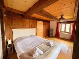Chalets Aux Sources - 14 personnes - sauna & jacuzzi : photos des chambres
