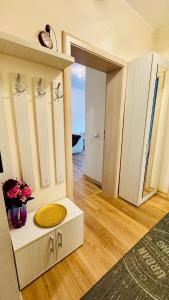 SHoliday Parter Clădire Nouă Spațiu Modern & Parcare Privată