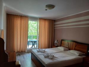 Admiral Plaza Premium Apartments