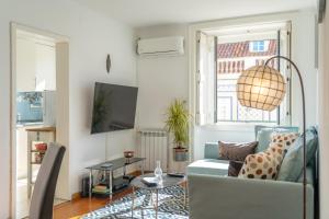 LV Premier Baixa PR2 Elevator, City view, Balcony