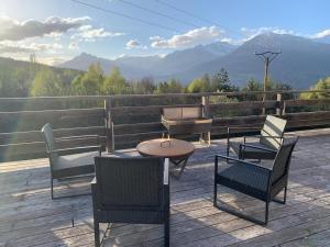 Maisons de vacances Grande maison, calme et montagnes : photos des chambres