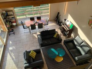 Maisons de vacances Grande maison, calme et montagnes : photos des chambres