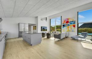 Gorgeous Home In Ringkøbing With Sauna