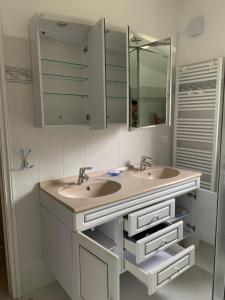 Appartements Les Jarres Bleues - Haut de Villa : photos des chambres