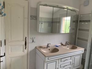 Appartements Les Jarres Bleues - Haut de Villa : photos des chambres