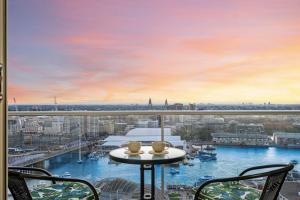 Urban Oasis Escape - Views丨Comfort丨Elegance