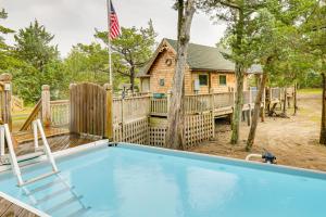Hot Tub Haven Creekside Cabin in Frisco!