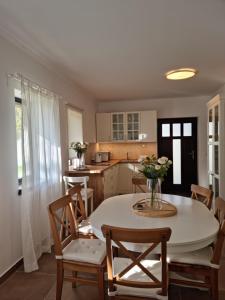 Cottage 2 im Natur-Resort Pool, Schwimmteich & Sauna