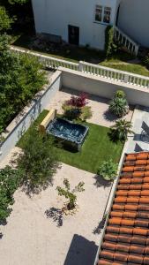 Baroque art with Pool, sauna and gym