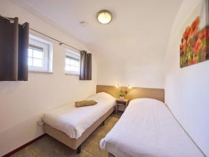 Farmhouse in Limburg near Subtropical Pool