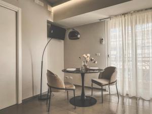Studio Apartment with Balcony