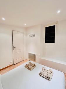 Riviera Mornings - Old Town Stay - 5 Min to Beach & Breakfast