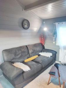 Chalets Chalet cosy 300 metres du lac : photos des chambres