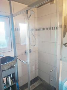 Chalets Chalet cosy 300 metres du lac : photos des chambres