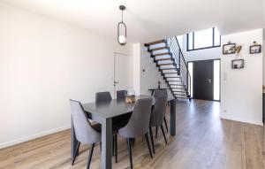 Cozy Home In Saint Jean De Monts