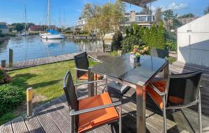 3 Bedroom Cozy Home In Lemmer