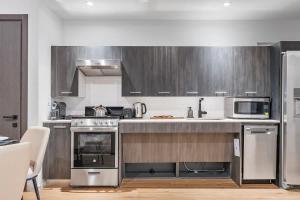 MVR - Walkable Downtown Gem with Breathtaking Views