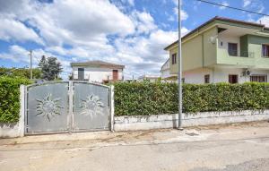 Stunning Home In Capaccio