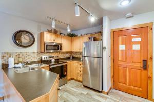 On-Site Gondola Access Keystone Ski Condo