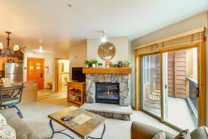 On-Site Gondola Access Keystone Ski Condo