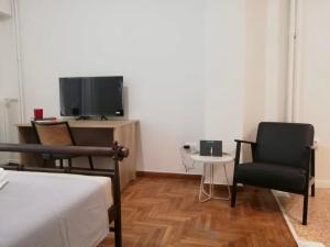 Modern Studio for 2 persons in the Heart of Athens
