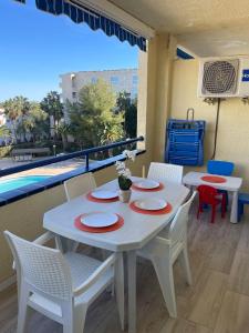 PUNTA PRIMA y VISTAS PISCINA