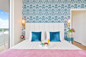 MVR - Stop Searching-This Grove Stay Has It All