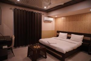 Akshay corporate hotel